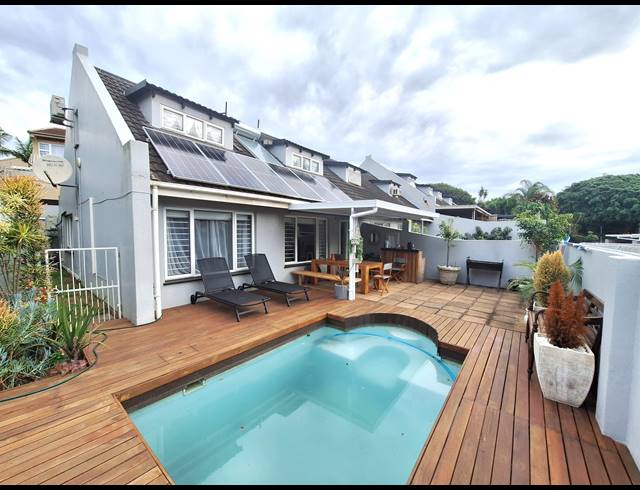 2 BEDROOM TOWNHOUSE TO LET IN UMHLANGA CENTRAL